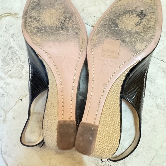 Prada Patent leather Black open toe and raffia platform with ankle strap. - Picture 5 of 6